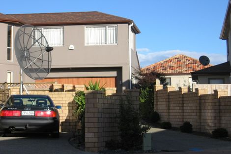 Photo of property in 20 Kaseng Place, East Tamaki Heights, Auckland, 2016