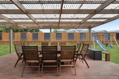 Photo of property in 92 Arimu Road, Papakura, 2110