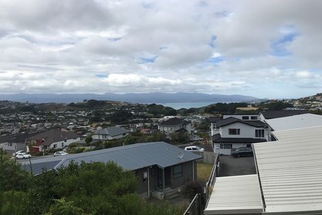 Photo of property in 37 Meadowcroft Grove, Johnsonville, Wellington, 6037