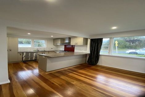 Photo of property in 87 Bell Street, Tawa, Wellington, 5028