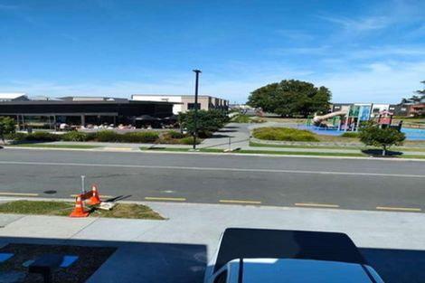 Photo of property in 52 Gosper Road, Takanini, 2112