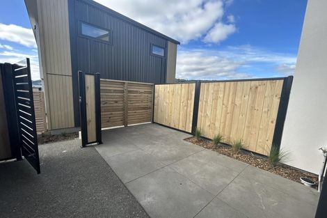 Photo of property in 8/7 Wainuiomata Road, Wainuiomata, Lower Hutt, 5014