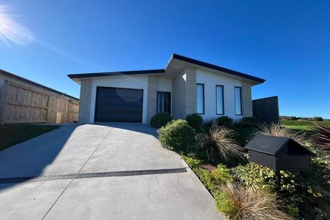 Photo of property in 75 Ridge Drive, Omokoroa, 3114