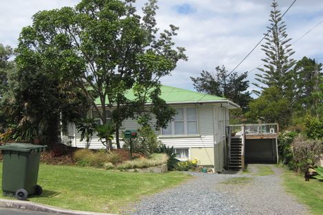 Photo of property in 3 East Avenue, Manly, Whangaparaoa, 0930