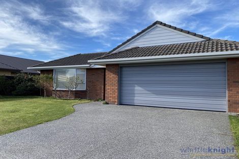 Photo of property in 8 Innisfree Place, Northwood, Christchurch, 8051