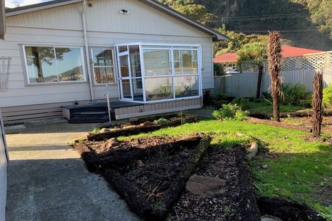 Photo of property in 172 Bright Street, Cobden, Greymouth, 7802