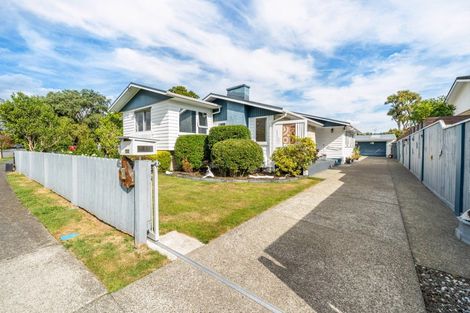 Photo of property in 5 Mcleod Street, Elderslea, Upper Hutt, 5018