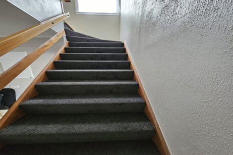 Photo of property in 28 Beauchamp Street, Tawa, Wellington, 5028