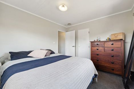 Photo of property in 20a Tahurangi Place, Spotswood, New Plymouth, 4310