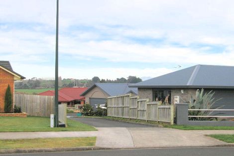 Photo of property in 31 Limousin Place, Grandview Heights, Hamilton, 3200