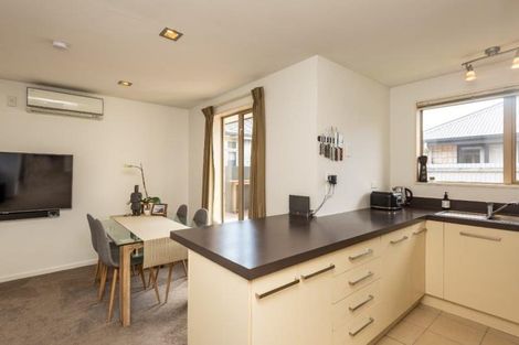 Photo of property in 65 Cleveland Street, Edgeware, Christchurch, 8013