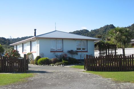 Photo of property in 49 Monro Street, Cobden, Greymouth, 7802