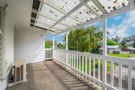 Photo of property in 81 Ennis Avenue, Pakuranga Heights, Auckland, 2010