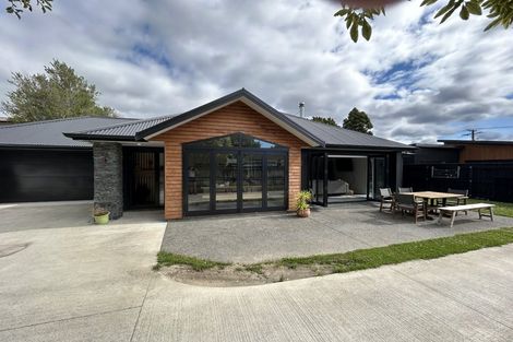 Photo of property in 21a Murray Street, Wallaceville, Upper Hutt, 5018