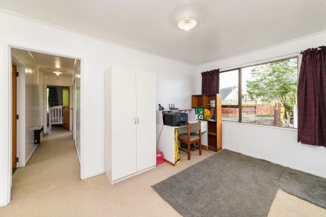 Photo of property in 33 Escort Grove, Awapuni, Palmerston North, 4412
