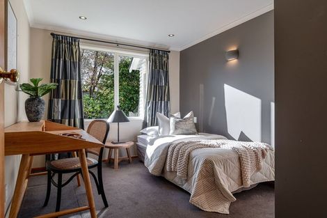 Photo of property in 19 Ruamahanga Crescent, Terrace End, Palmerston North, 4410