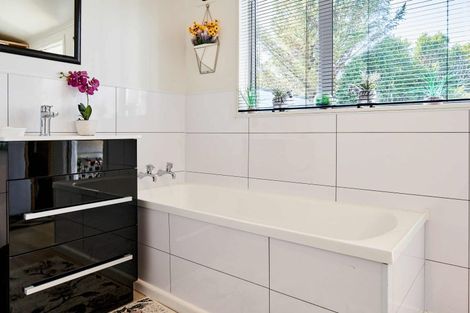 Photo of property in 27 Awatea Street, Ranui, Porirua, 5024