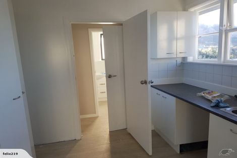 Photo of property in 12 Roberts Street, Tawa, Wellington, 5028