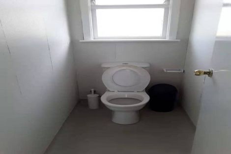 Photo of property in 57 Kayes Road, Pukekohe, 2120