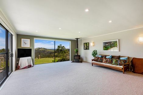 Photo of property in 47 Constable Road, Muriwai, Waimauku, 0881