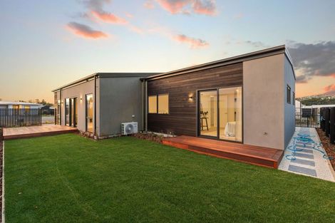 Photo of property in 21 Greystone Close, Halswell, 8025