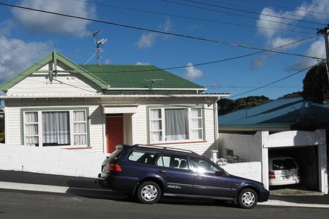 Photo of property in 1 Tapiri Street, Hataitai, Wellington, 6021