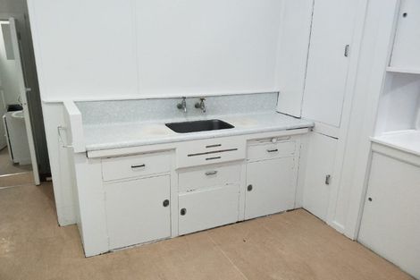 Photo of property in 90 Victoria Avenue, Palmerston North, 4410