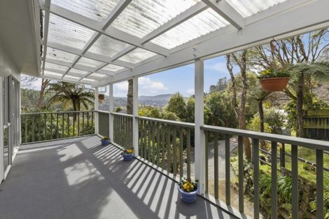 Photo of property in 140a Kamahi Street, Stokes Valley, Lower Hutt, 5019