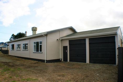 Photo of property in 55 Johnston Street, Foxton, 4814