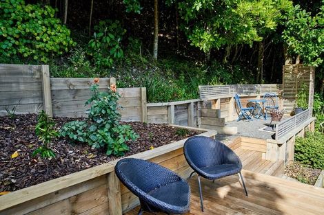 Photo of property in 61 Walter Road, Lowry Bay, Lower Hutt, 5013