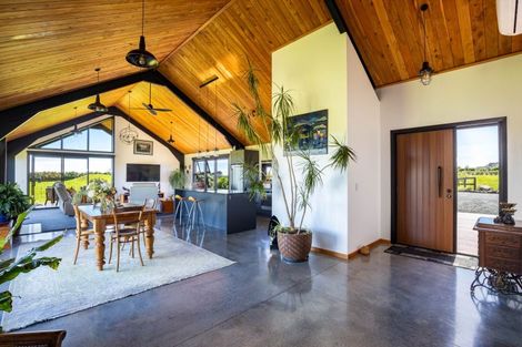 Photo of property in 31 Kaihihi Road, Okato, New Plymouth, 4381