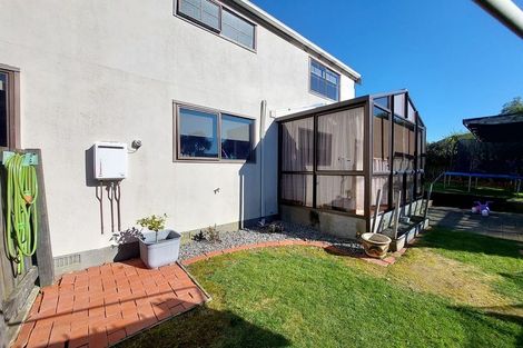 Photo of property in 17 Mallard Grove, Churton Park, Wellington, 6037