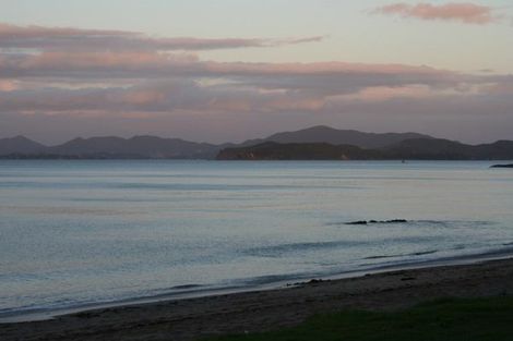 Photo of property in 129 Long Beach Road, Russell, 0202