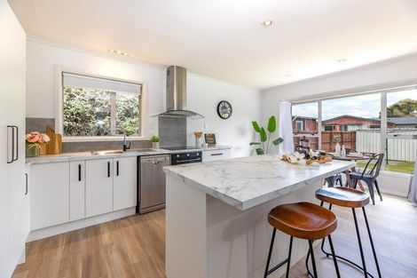 Photo of property in 2/149 Wairakei Road, Bryndwr, Christchurch, 8053