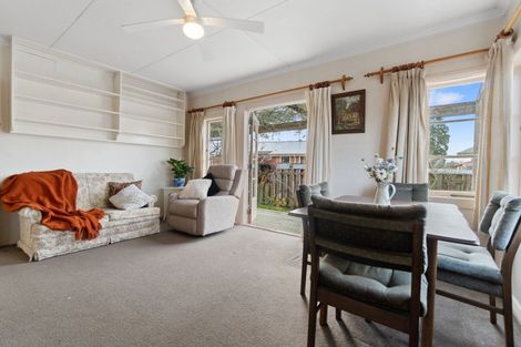 Photo of property in 46 Queen Street, Cambridge, 3434