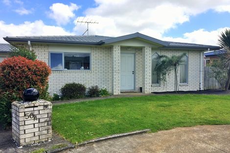 Photo of property in 50a Kayes Road, Pukekohe, 2120