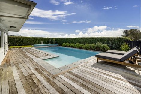 Photo of property in 72 Reynolds Road, Havelock North, 4130