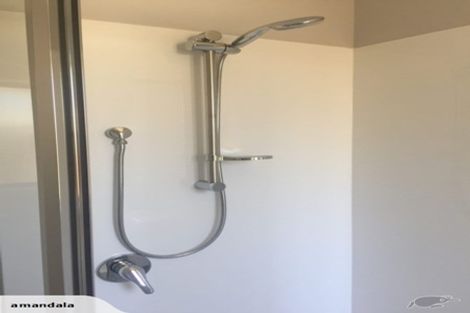 Photo of property in 2/23 Montgomery Crescent, Bader, Hamilton, 3206