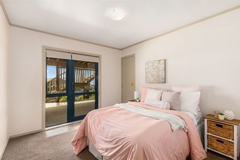 Photo of property in 21 The Bollard, Whitby, Porirua, 5024