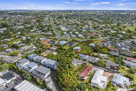 Photo of property in 2 Nigel Road, Browns Bay, Auckland, 0630
