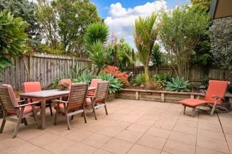 Photo of property in 9a Grassways Avenue, Pakuranga, Auckland, 2010
