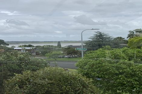 Photo of property in 209 Carnoustie Drive, Wattle Downs, Auckland, 2103