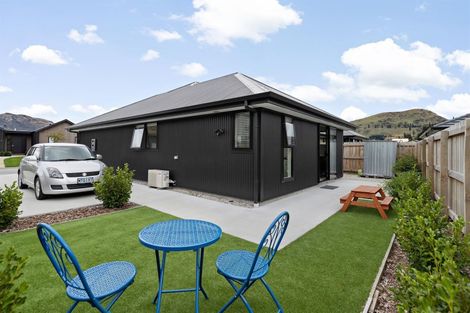 Photo of property in 14 Chadlington Way, Lower Shotover, Queenstown, 9304