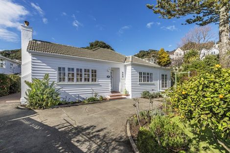 Photo of property in 15 Streatlam Crescent, Strathmore Park, Wellington, 6022