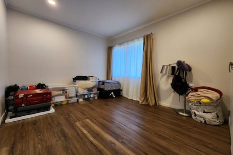 Photo of property in 49 Golfland Drive, Golflands, Auckland, 2013