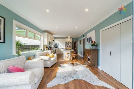 Photo of property in 18 Riddiford Street, Woburn, Lower Hutt, 5011