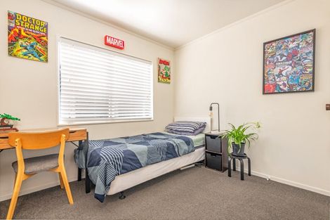 Photo of property in 19 Peppertree Glade, Kelvin Grove, Palmerston North, 4414