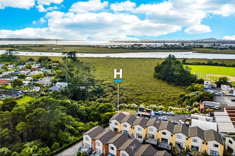 Photo of property in St Claire Village, 213/172 Mcleod Road, Te Atatu South, Auckland, 0610