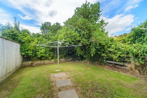 Photo of property in 12 Westmere Place, Takaro, Palmerston North, 4412