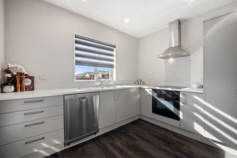 Photo of property in 10 Saint Peters Close, Woolston, Christchurch, 8062